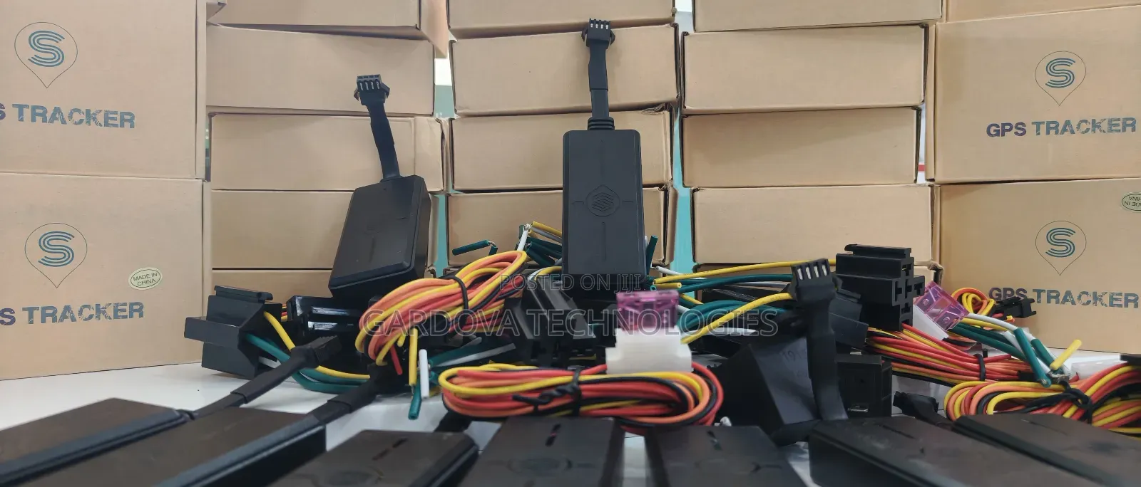 Universal 4g GPS Tracker for Car Motorcycle With Real-Time Tracking