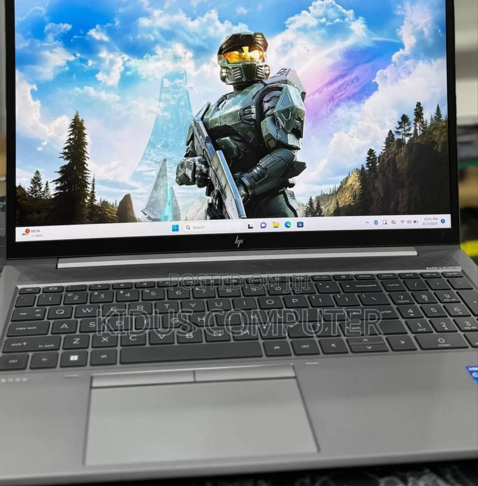 New Laptop HP ZBook Firefly G8 16GB Intel Core I7 SSD 512GB