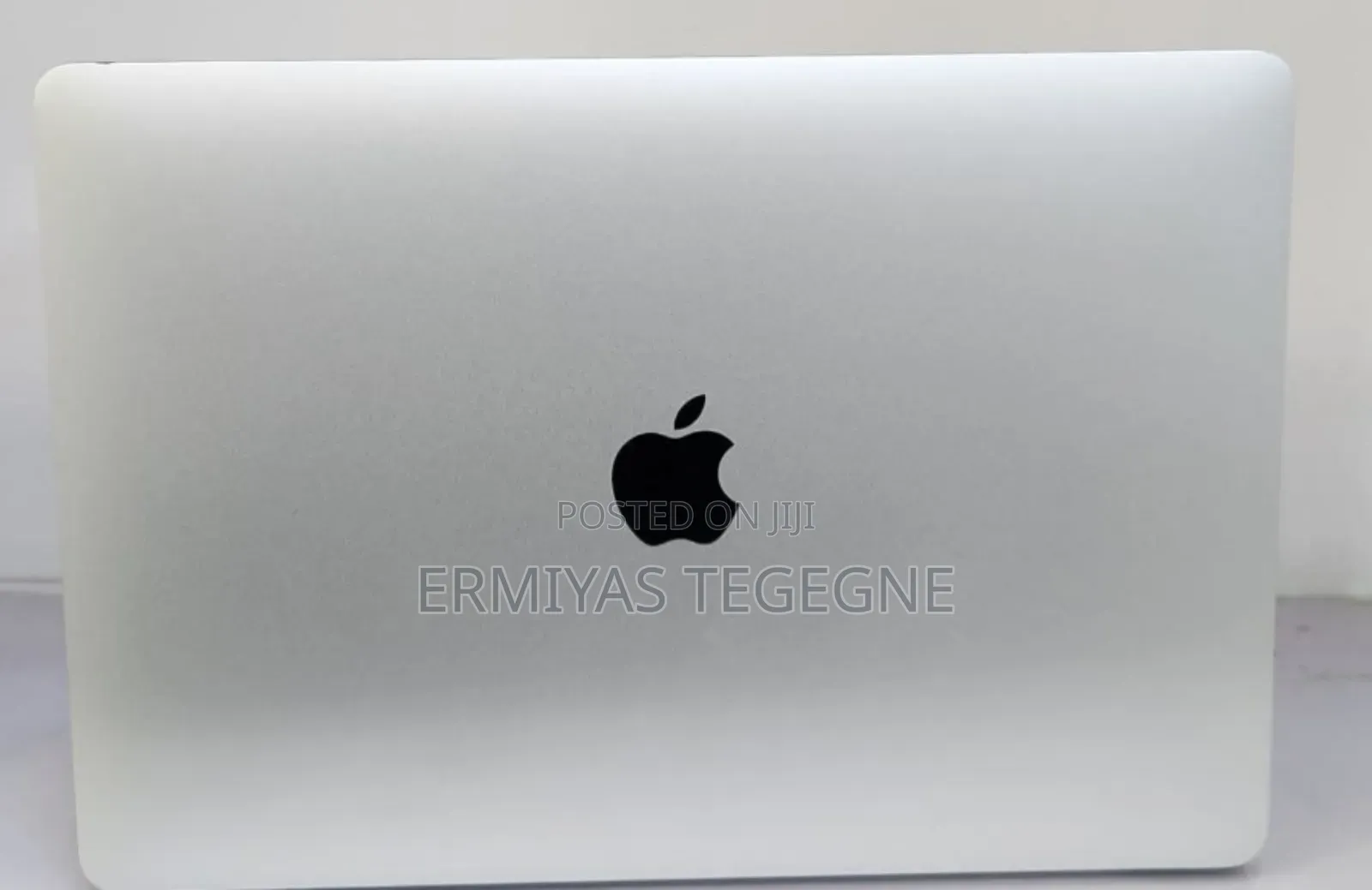 New Laptop Apple MacBook Pro M1 8GB Intel Core I5 SSD 256GB