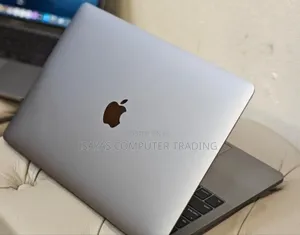 New Laptop Apple MacBook Pro 2019 16GB Intel Core I7 SSD 256GB