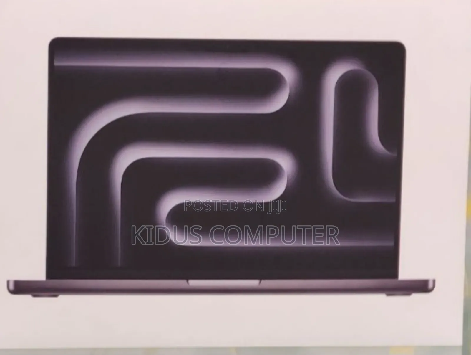 New Laptop Apple Macbook Pro 2025 M5 14-Inch 16GB Apple M5 SSD 512GB