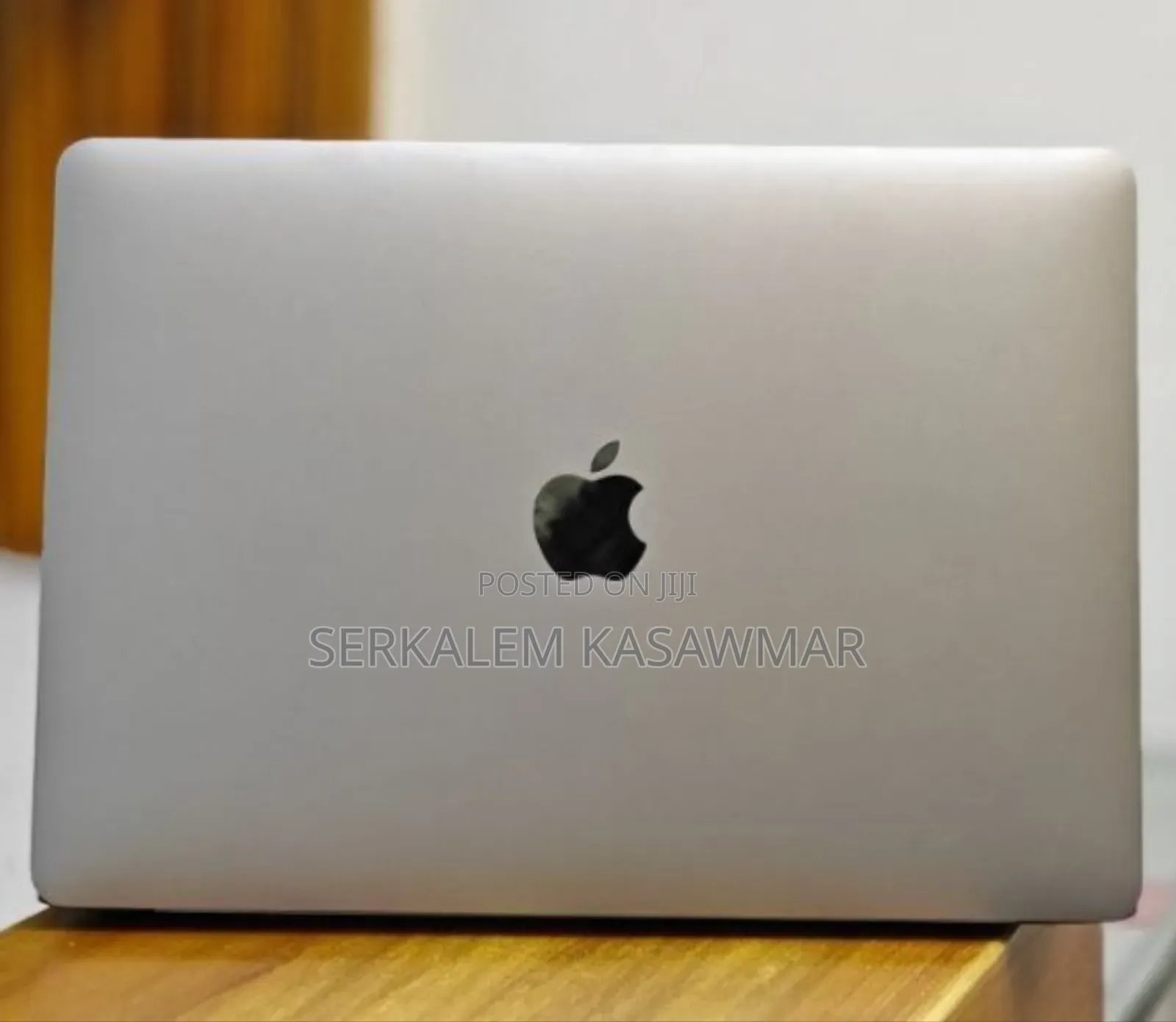 New Laptop Apple MacBook Air 2020 M1 8GB Apple M1 SSD 256GB