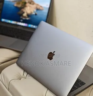 New Laptop Apple MacBook Pro 2019 16GB Intel Core I7 SSD 256GB
