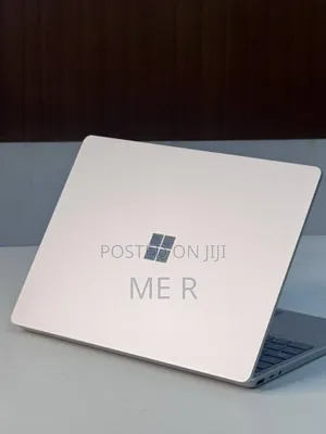 New Laptop Microsoft Surface Go 16GB Intel Core I5 SSD 512GB