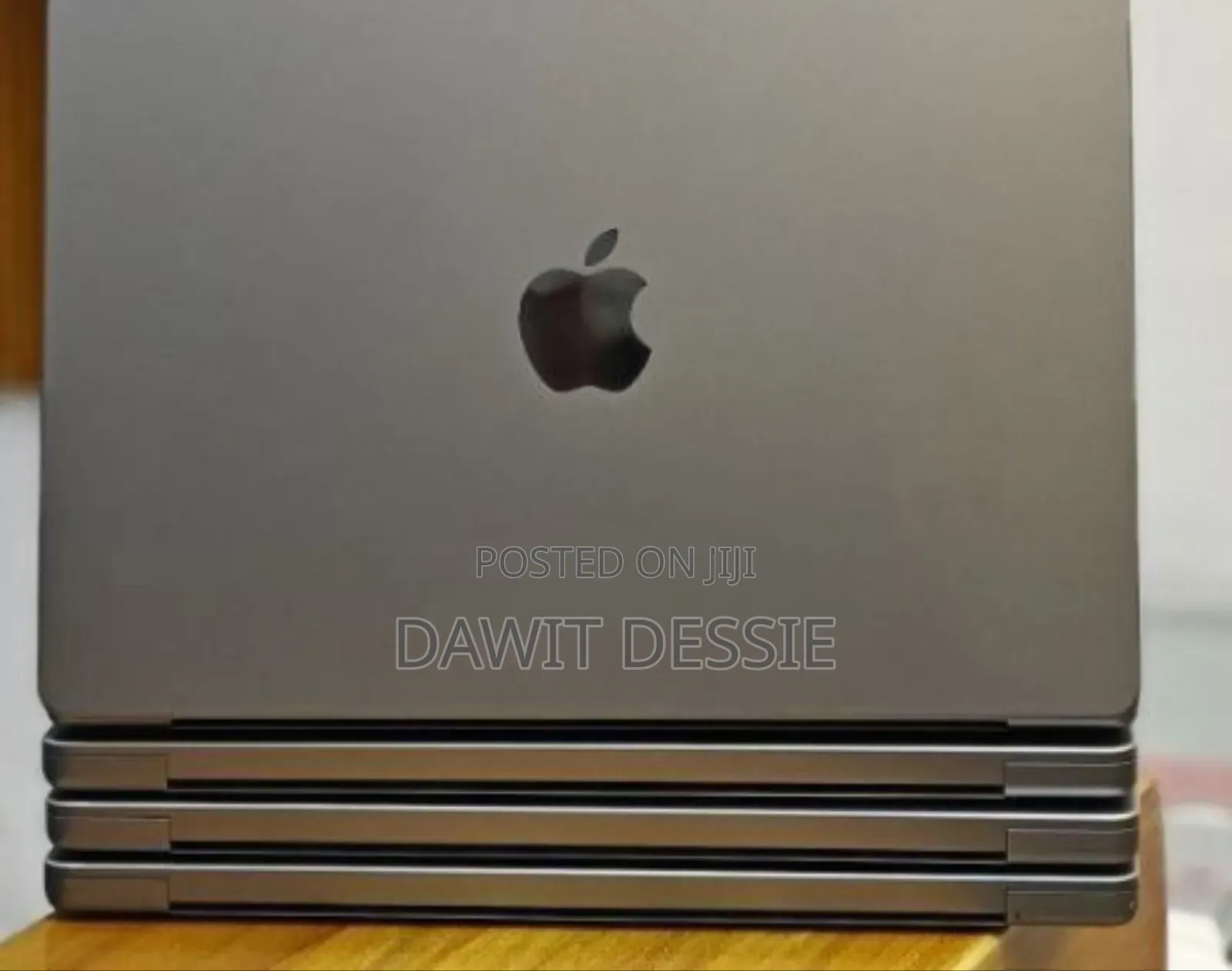 New Laptop Apple MacBook Pro M1 32GB Apple M1 Pro SSD 512GB