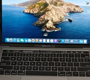 New Laptop Apple MacBook Pro 2019 16GB Intel Core I7 SSD 256GB