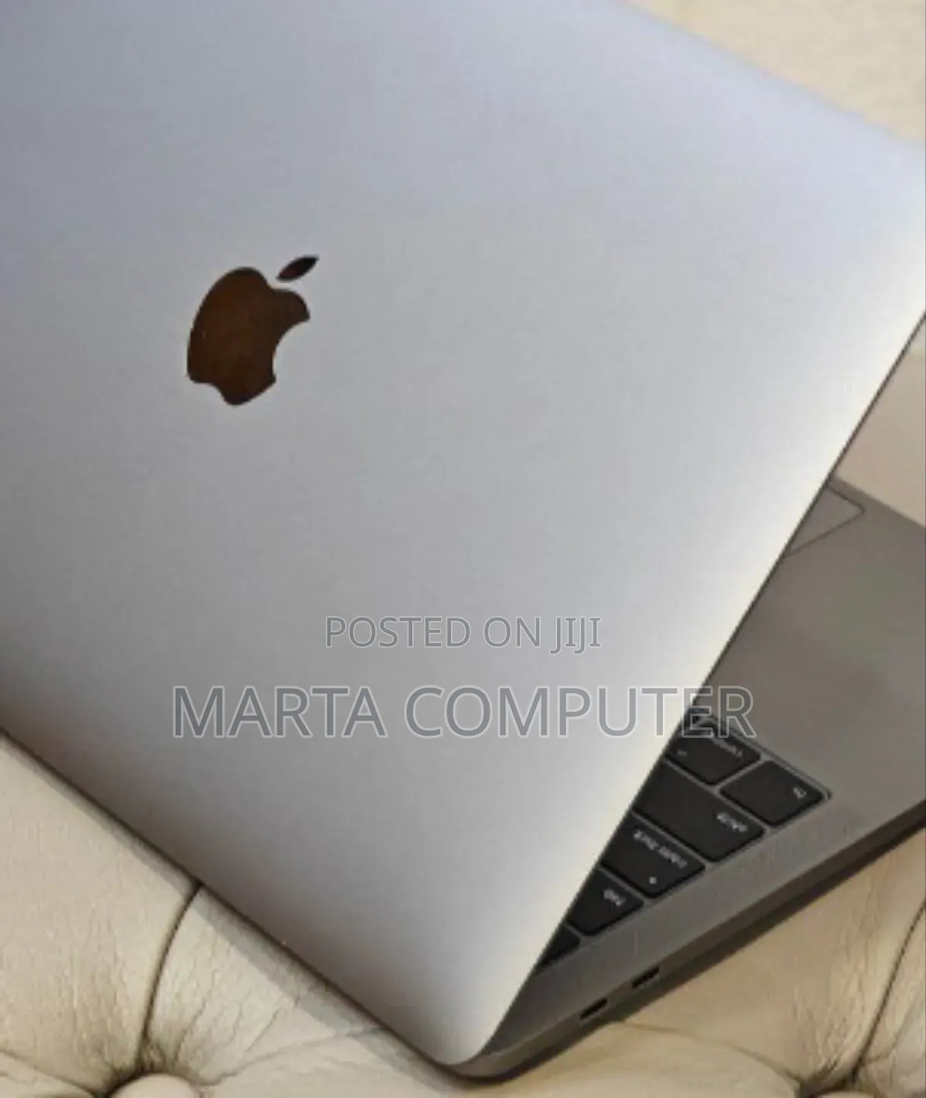 New Laptop Apple MacBook Pro 2019 16GB Intel Core I7 SSD 256GB