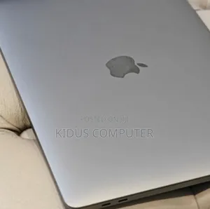 New Laptop Apple MacBook Pro 2019 16GB Intel Core I7 SSD 256GB