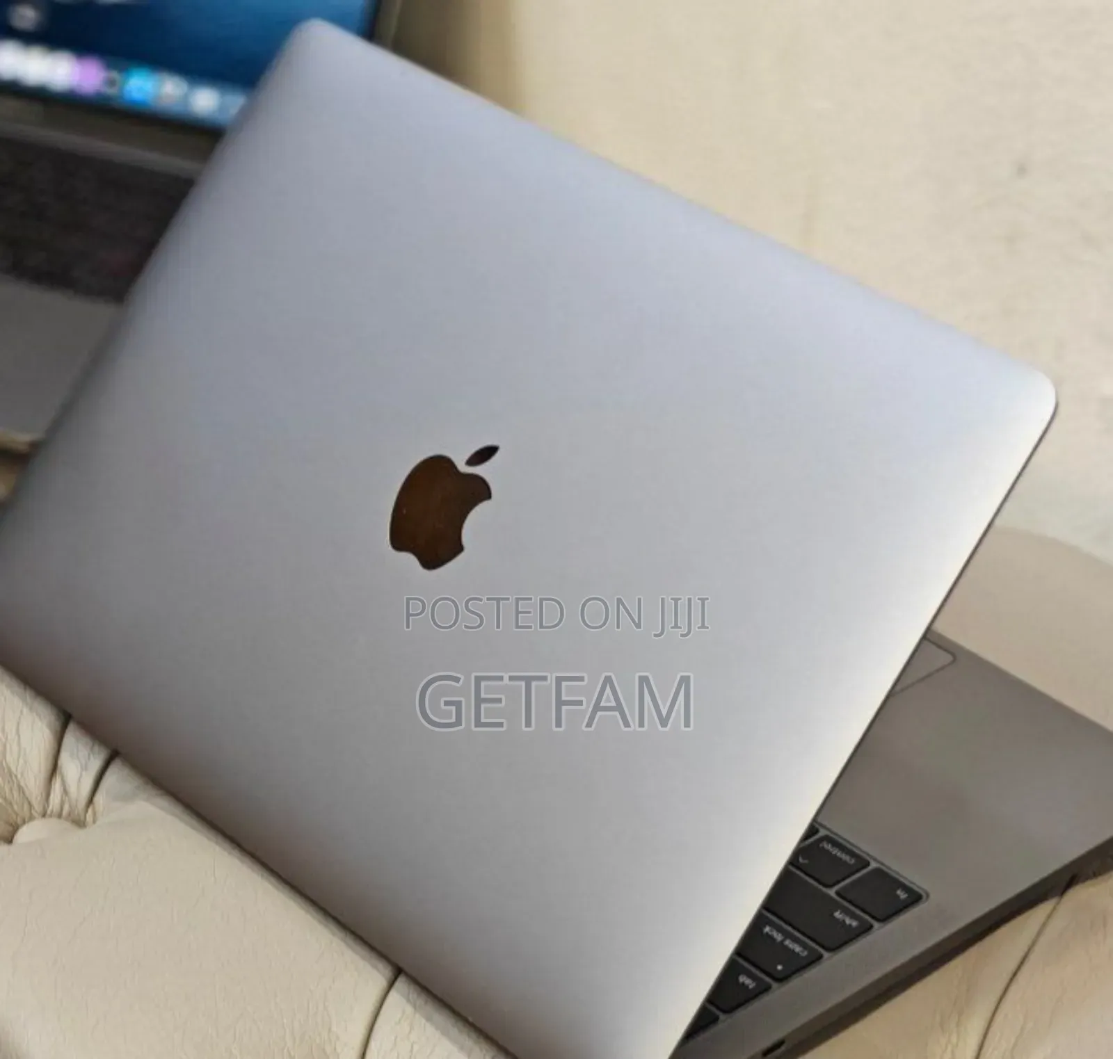 New Laptop Apple MacBook Pro 2019 16GB Intel Core I7 SSD 16 GB