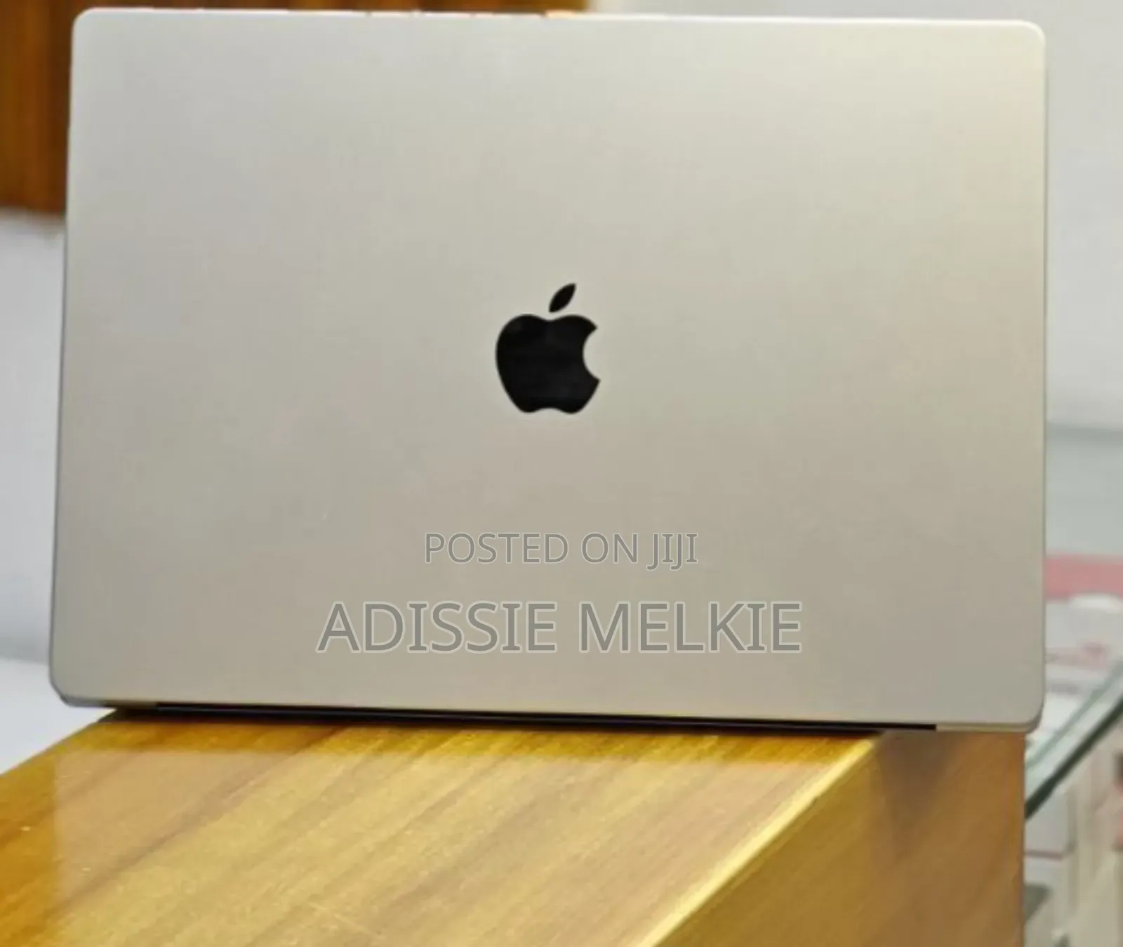 New Laptop Apple MacBook Pro 2019 16GB Apple M1 SSD 512GB