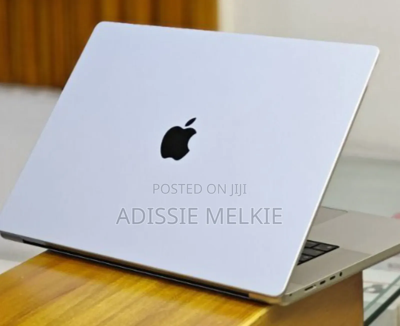 New Laptop Apple MacBook Pro 2019 16GB Apple M1 SSD 512GB