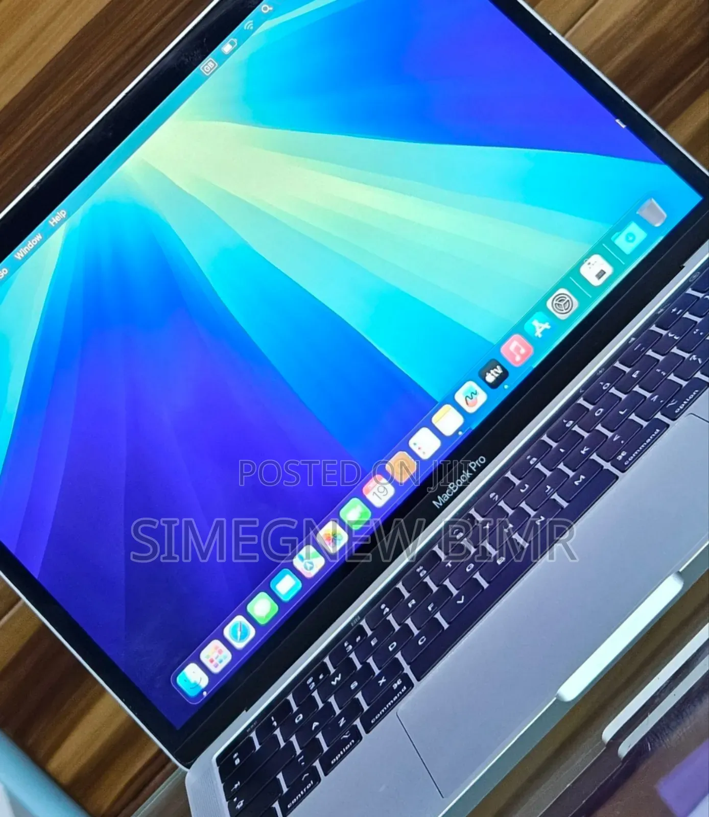 New Laptop Apple MacBook Pro 2019 8GB Intel Core I5 SSD 128GB