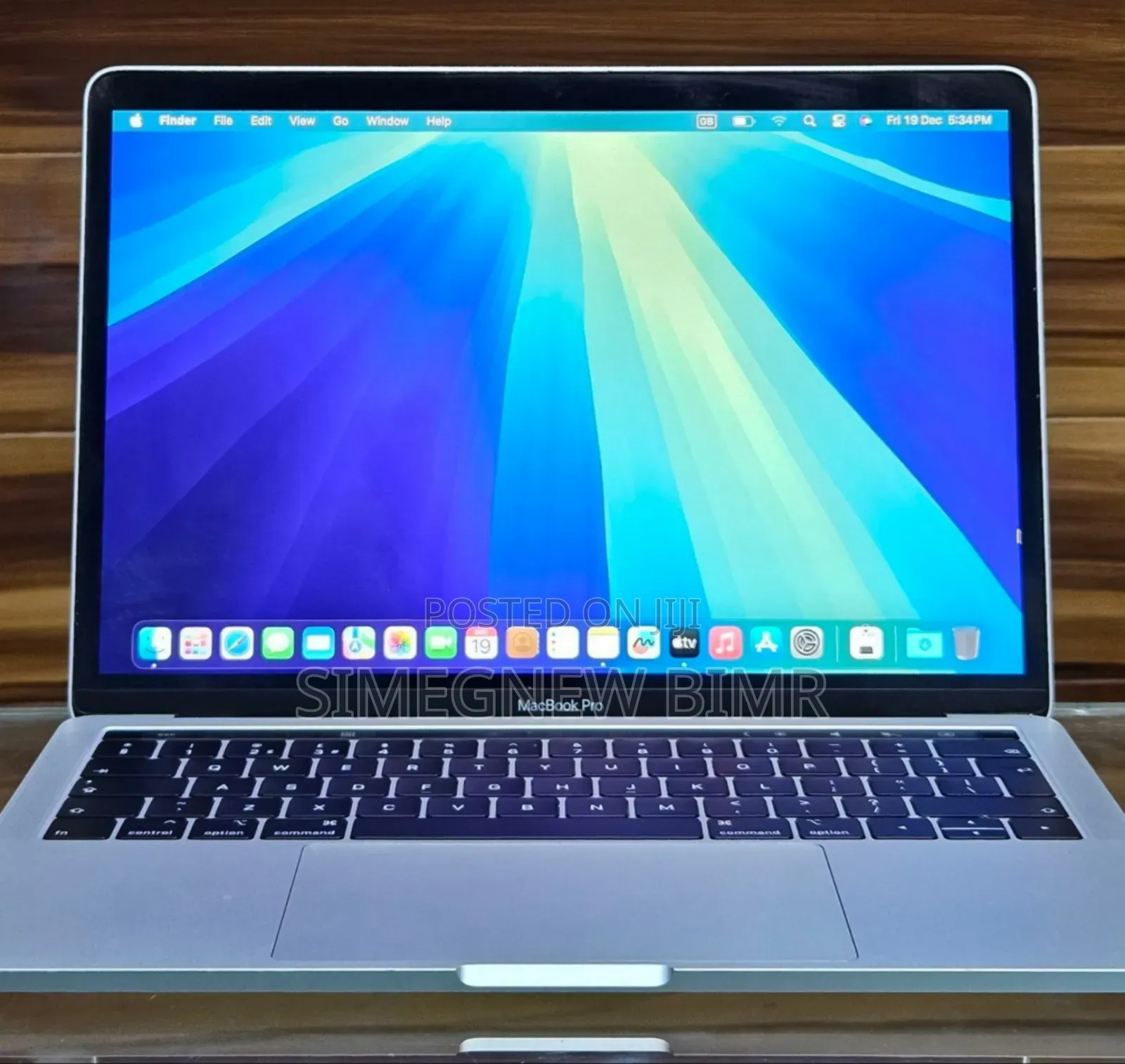 New Laptop Apple MacBook Pro 2019 8GB Intel Core I5 SSD 128GB