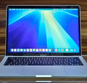 New Laptop Apple MacBook Pro 2019 8GB Intel Core I5 SSD 128GB