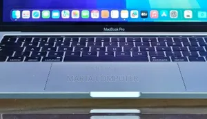 New Laptop Apple MacBook Pro 2019 8GB Intel Core I5 SSD 128GB