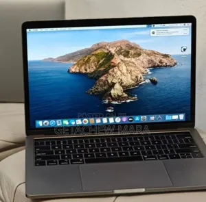 New Laptop Apple MacBook Pro 2019 16GB Intel Core I7 SSD 256GB