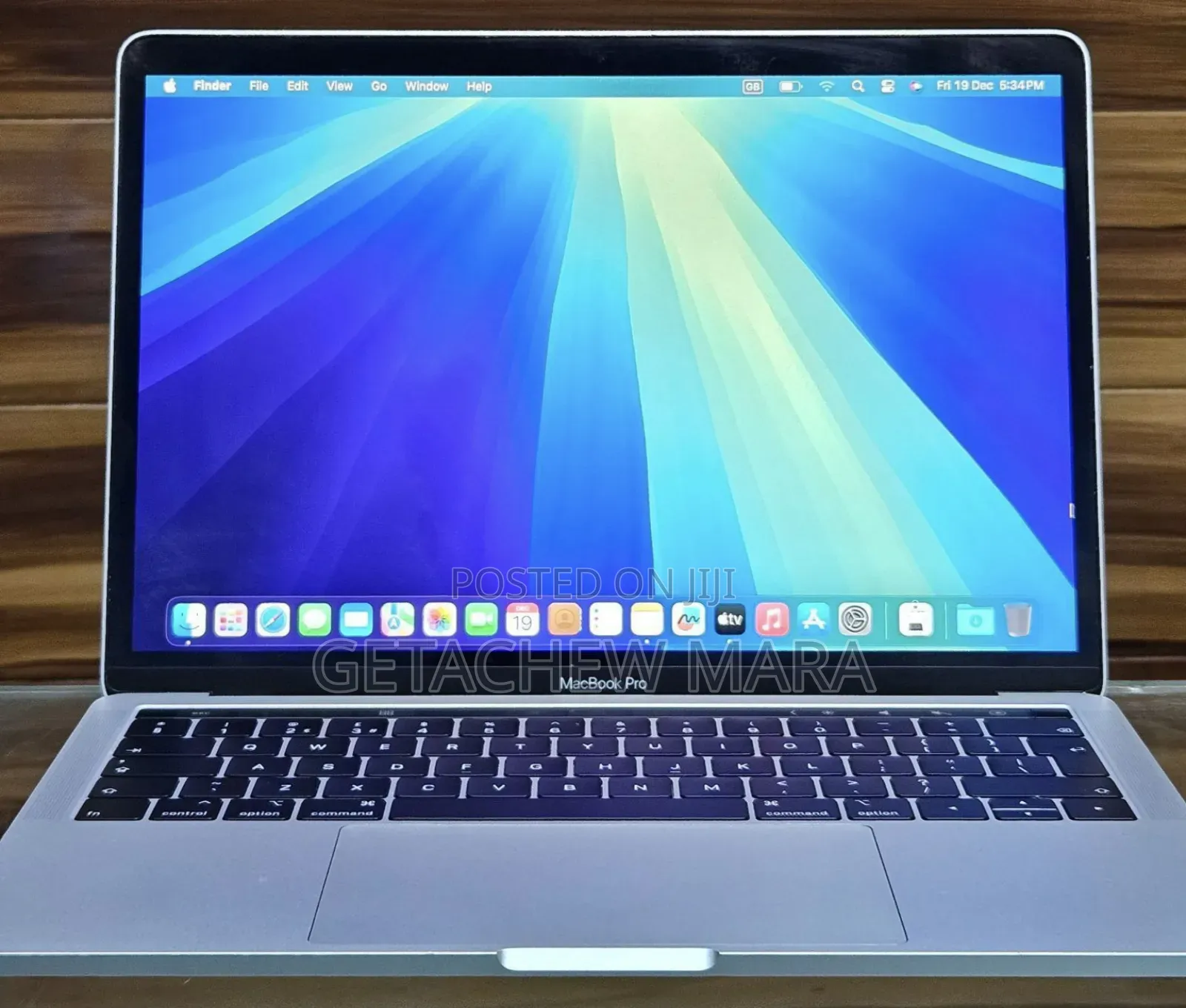 New Laptop Apple MacBook Pro 2019 8GB Intel Core I5 SSD 128GB
