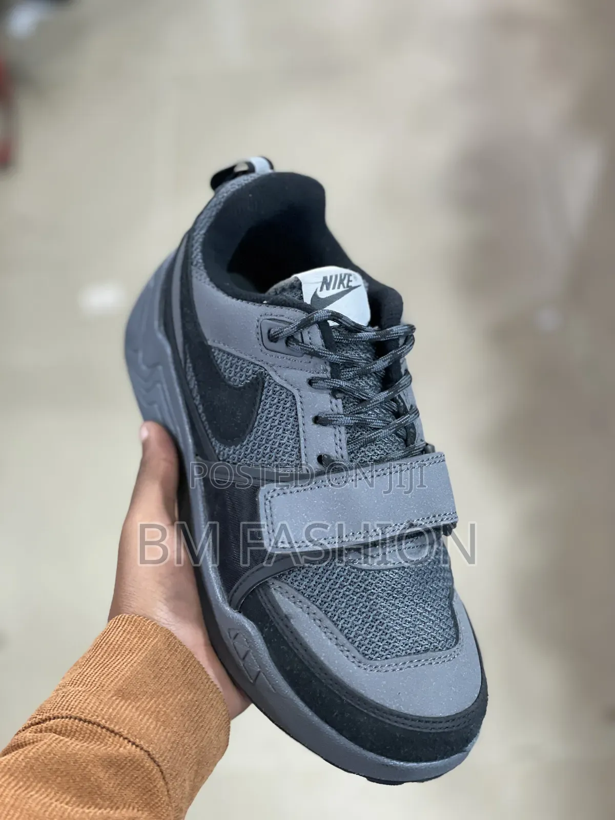 Nike Trail/Utility Low-Top Sneakers (With Free Delivery)