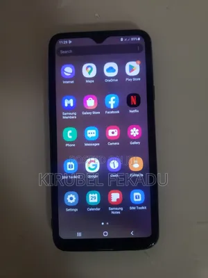 Photo - Samsung Galaxy A20s 32 GB Red