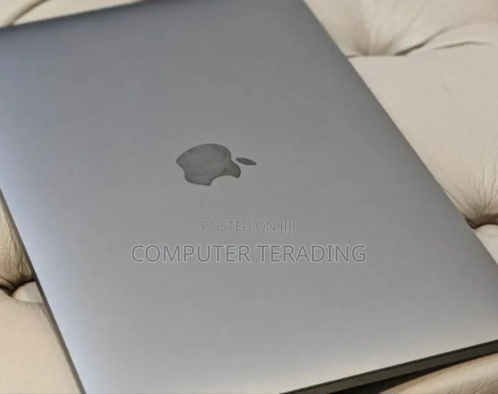 New Laptop Apple MacBook Pro 2019 16GB Intel Core i7 SSD 256GB