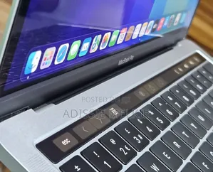 New Laptop Apple MacBook Pro 2019 8GB Intel Core I5 SSD 128GB