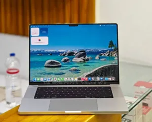 New Laptop Apple MacBook 16GB Apple M1 Pro SSD 256GB