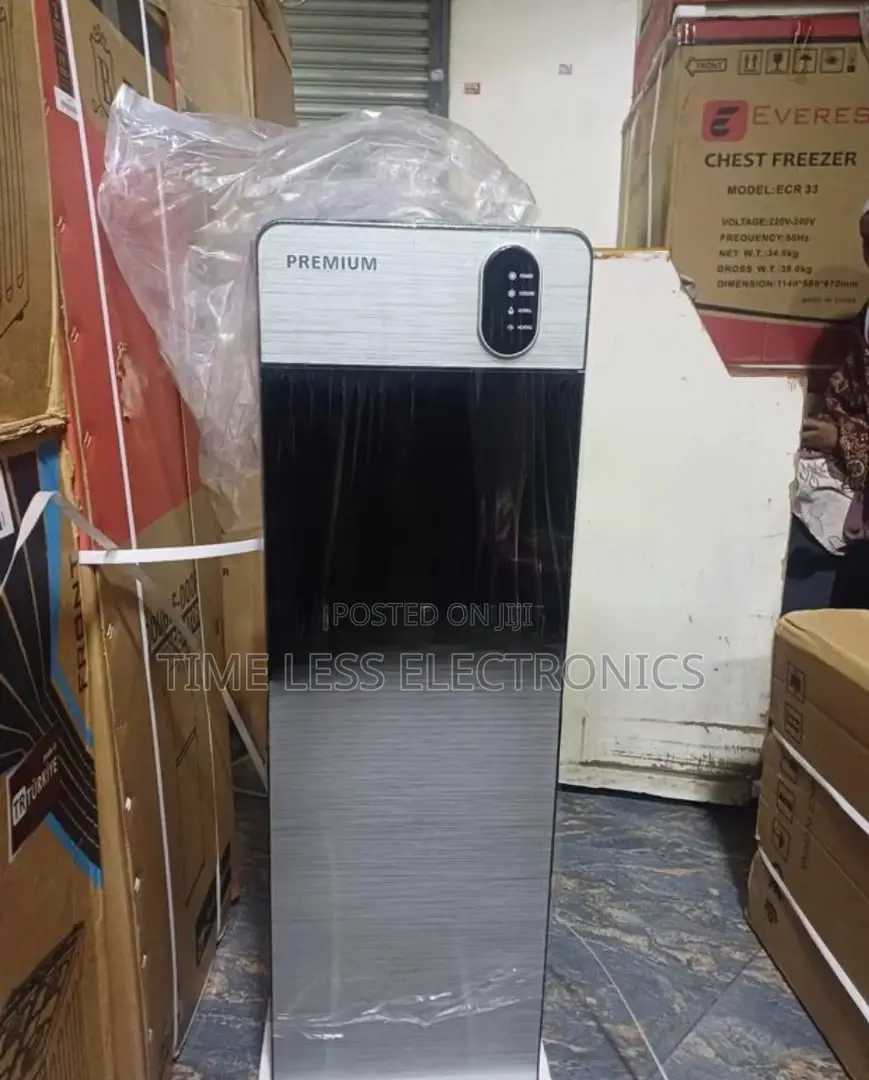 Premium Water Dispenser – Stylish Convenient!