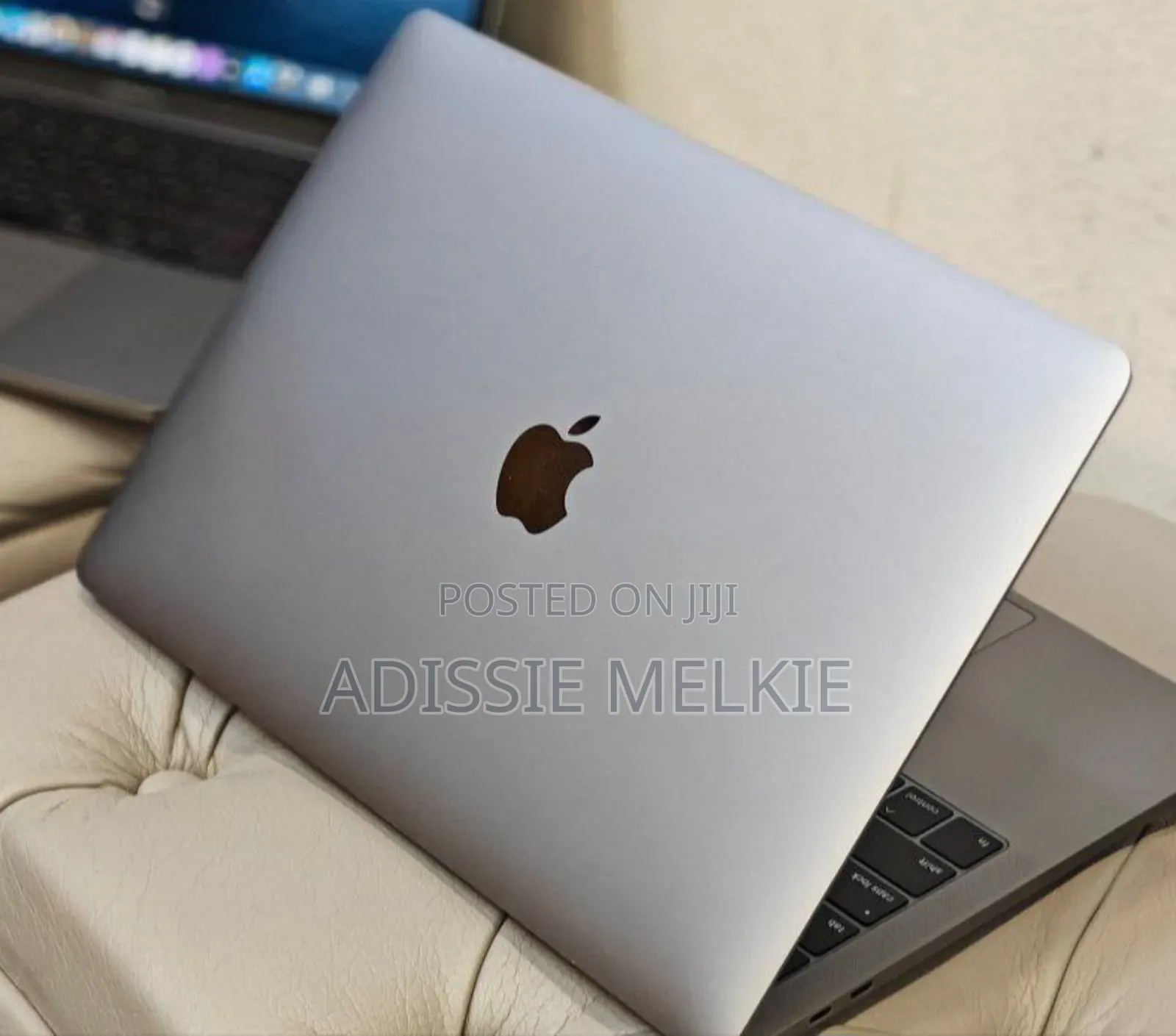 New Laptop Apple MacBook Pro 2019 16GB Intel Core I5 SSD 256GB