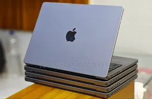 New Laptop Apple MacBook Pro M1 32GB Intel Core I7 SSD 512GB