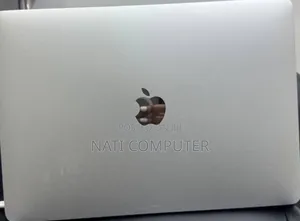 Photo - New Laptop Apple MacBook Pro 2017 8GB Intel Core I5 SSD 128GB