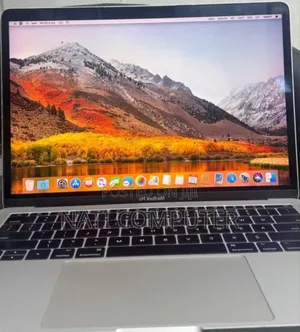 New Laptop Apple MacBook Pro 2017 8GB Intel Core I5 SSD 128GB