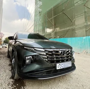 Photo - Hyundai Tucson 2022 Gray