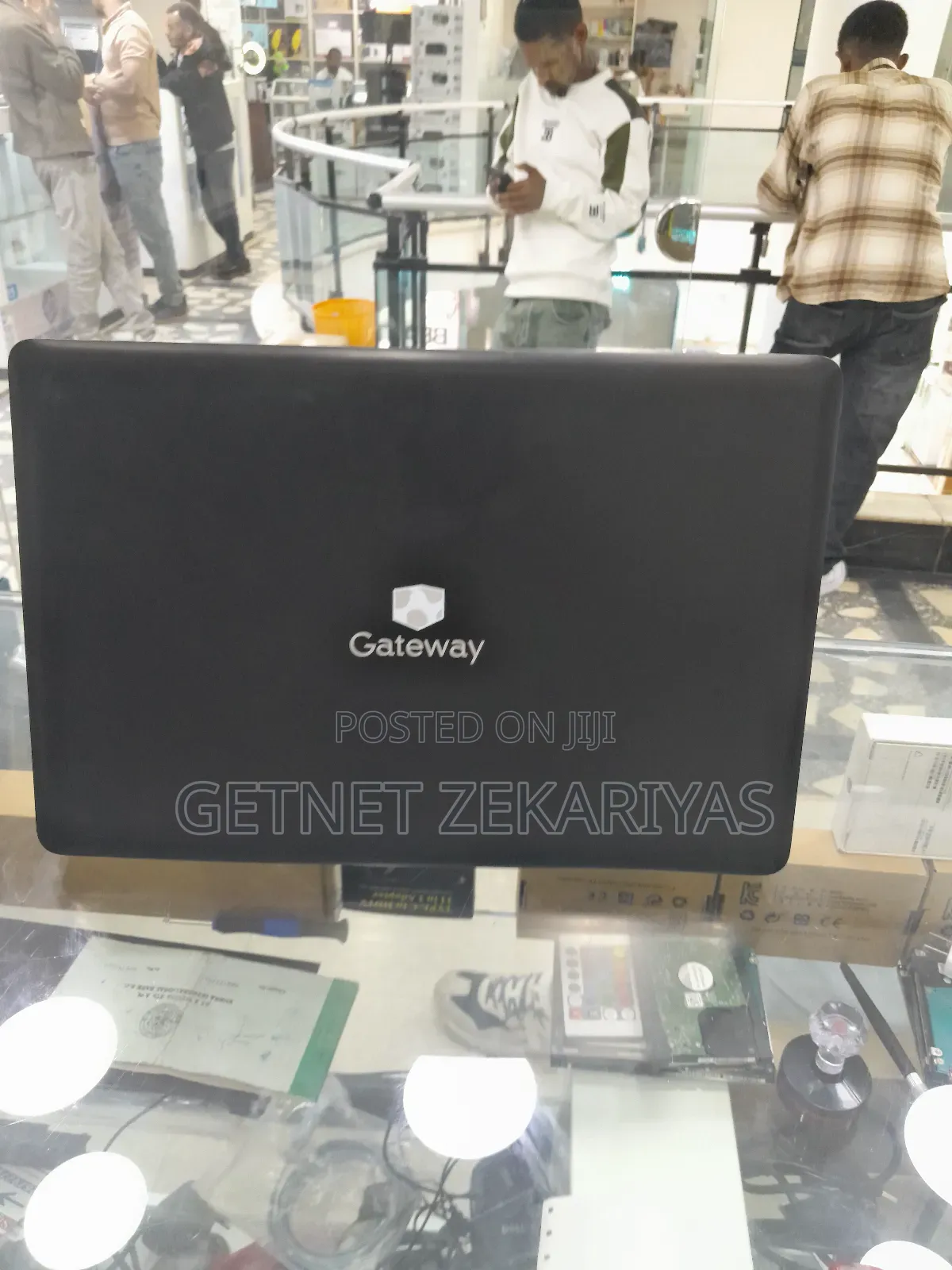 New Laptop Gateway NV78 4GB Intel Pentium SSD 128GB