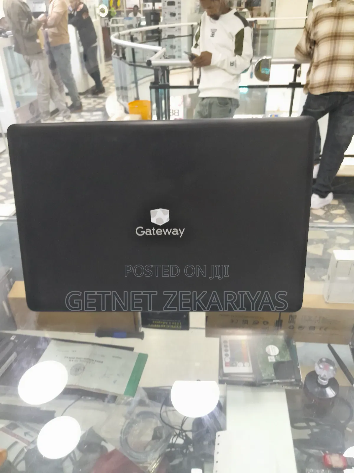 New Laptop Gateway NV78 4GB Intel Pentium SSD 128GB