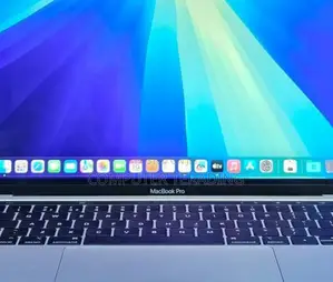 New Laptop Apple MacBook Pro 2019 8GB Intel Core I5 SSD 128GB