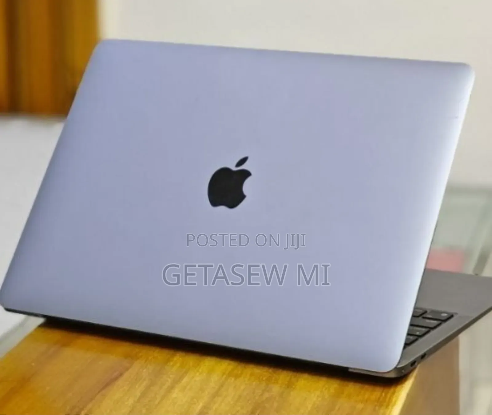 New Laptop Apple MacBook Air 2020 M1 8GB Apple M1 SSD 256GB