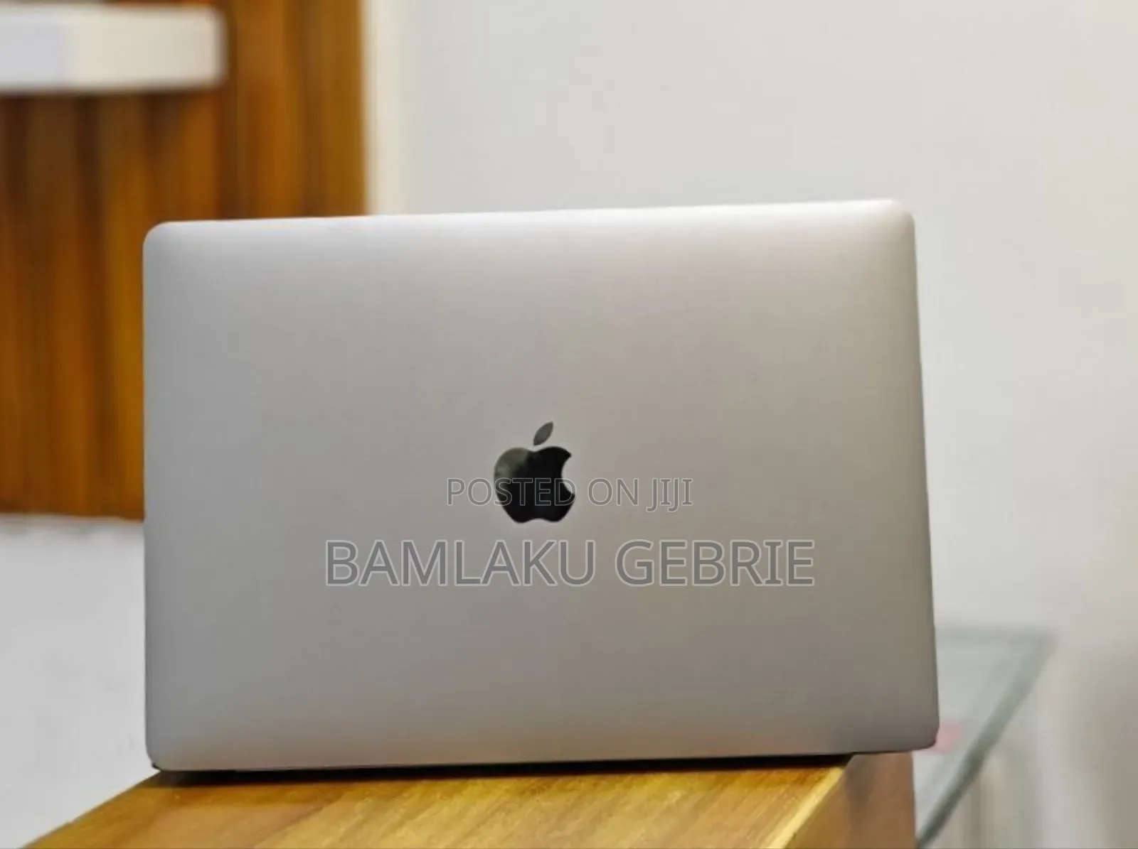New Laptop Apple MacBook Air 2020 M1 8GB Apple M1 SSD 256GB