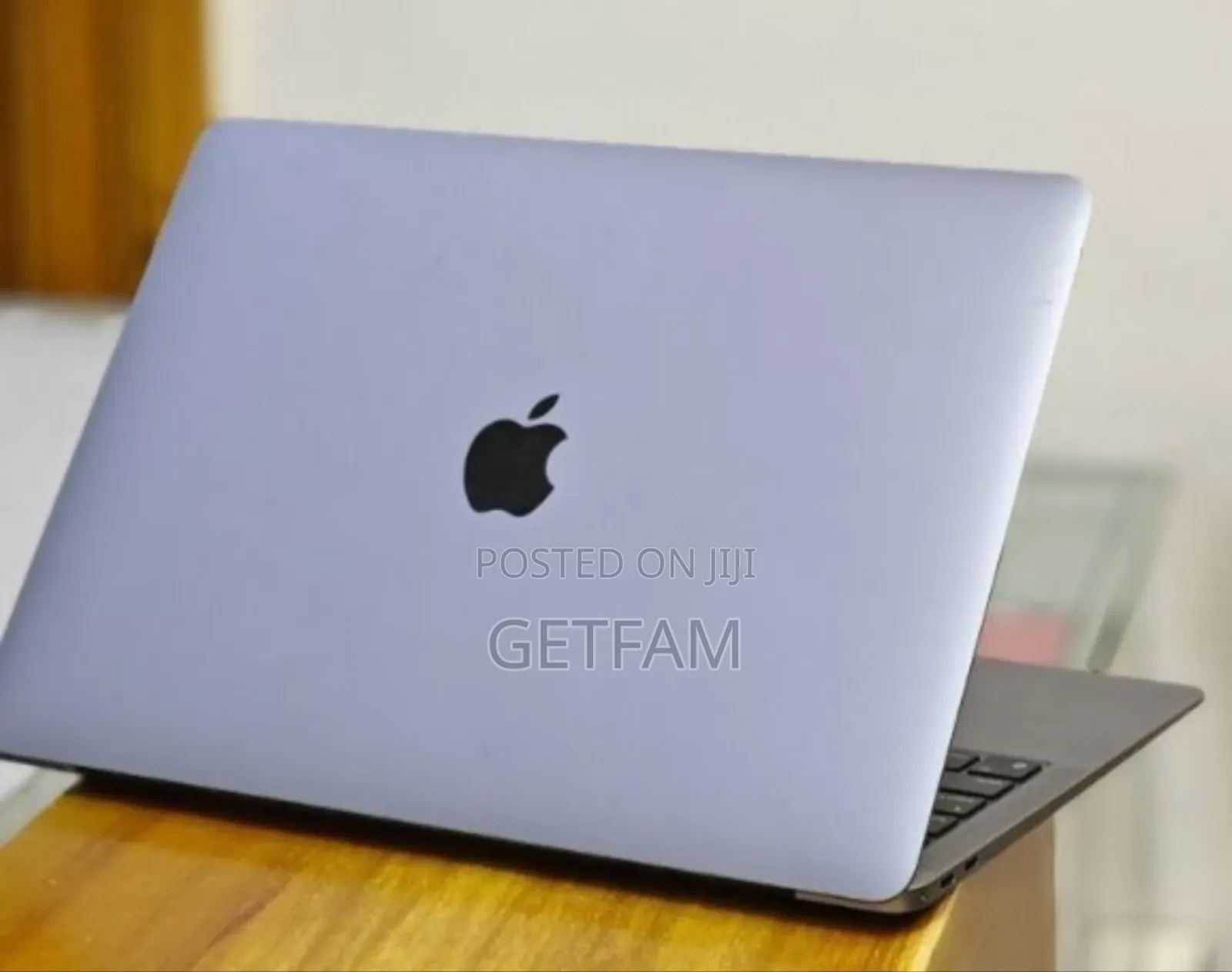 New Laptop Apple MacBook Air 2020 M1 8GB Apple M1 SSD 256GB