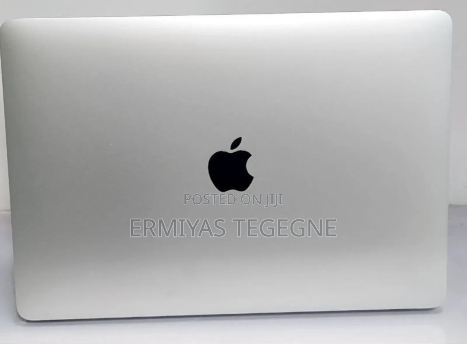 New Laptop Apple MacBook Pro M1 8GB Intel Core 3 SSD 256GB