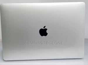 New Laptop Apple MacBook Pro M1 8GB Intel Core 3 SSD 256GB