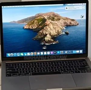 Photo - New Laptop Apple MacBook Pro 2019 16GB Intel Core I7 SSD 256GB