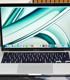 New Laptop Apple MacBook Pro 2022 M2 8GB Apple M2 SSD 256GB