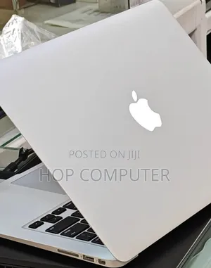 New Laptop Apple MacBook Pro 2017 8GB Intel Core I7 SSD 512GB