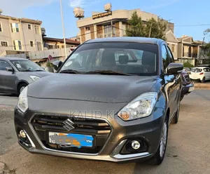 Photo - Suzuki Dzire 2021 Silver