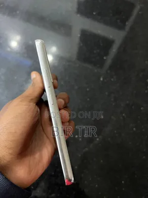 Samsung Galaxy S22 5G 128 GB