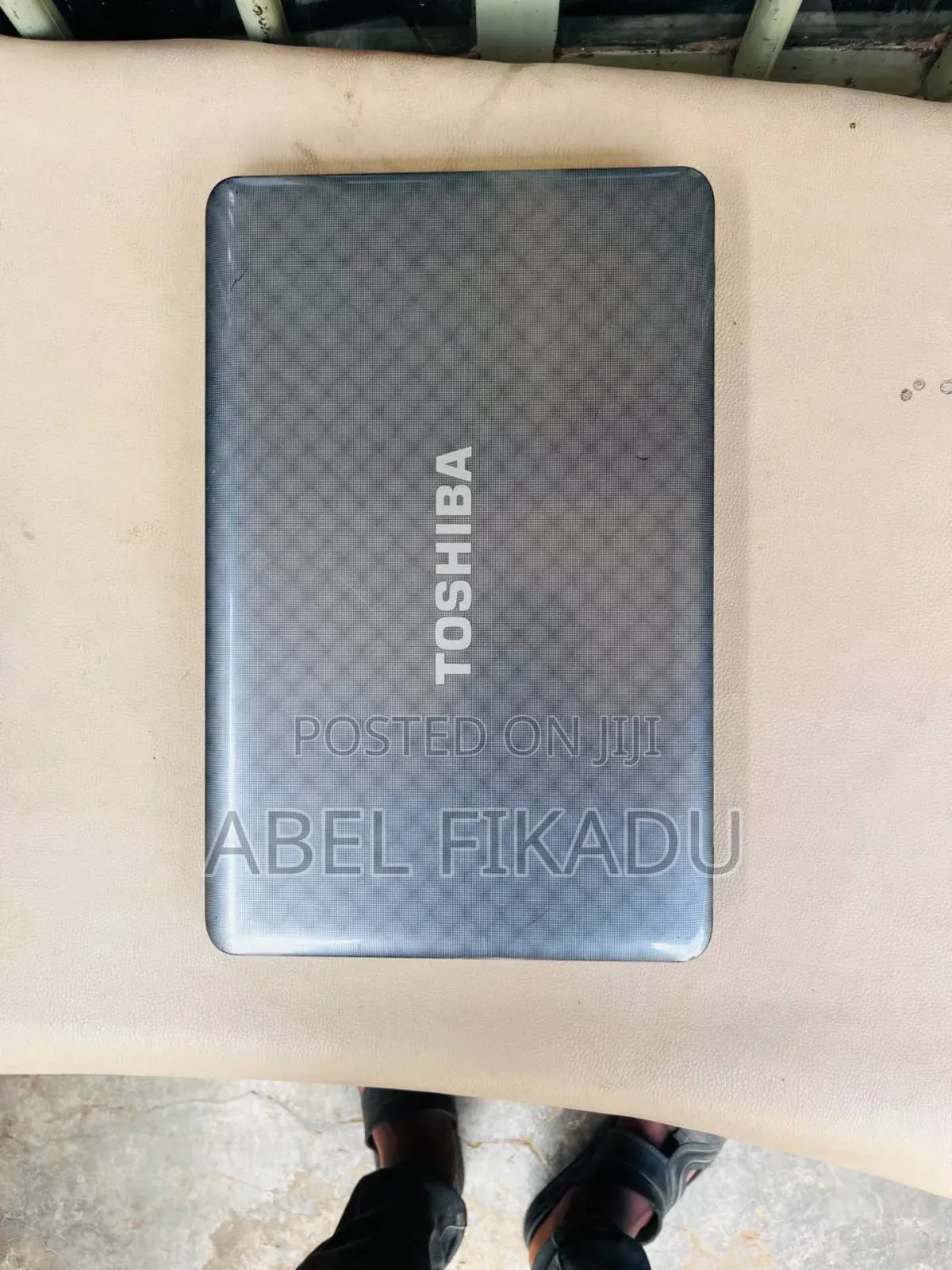 Laptop Toshiba Satellite L750D 4GB AMD HDD 500GB