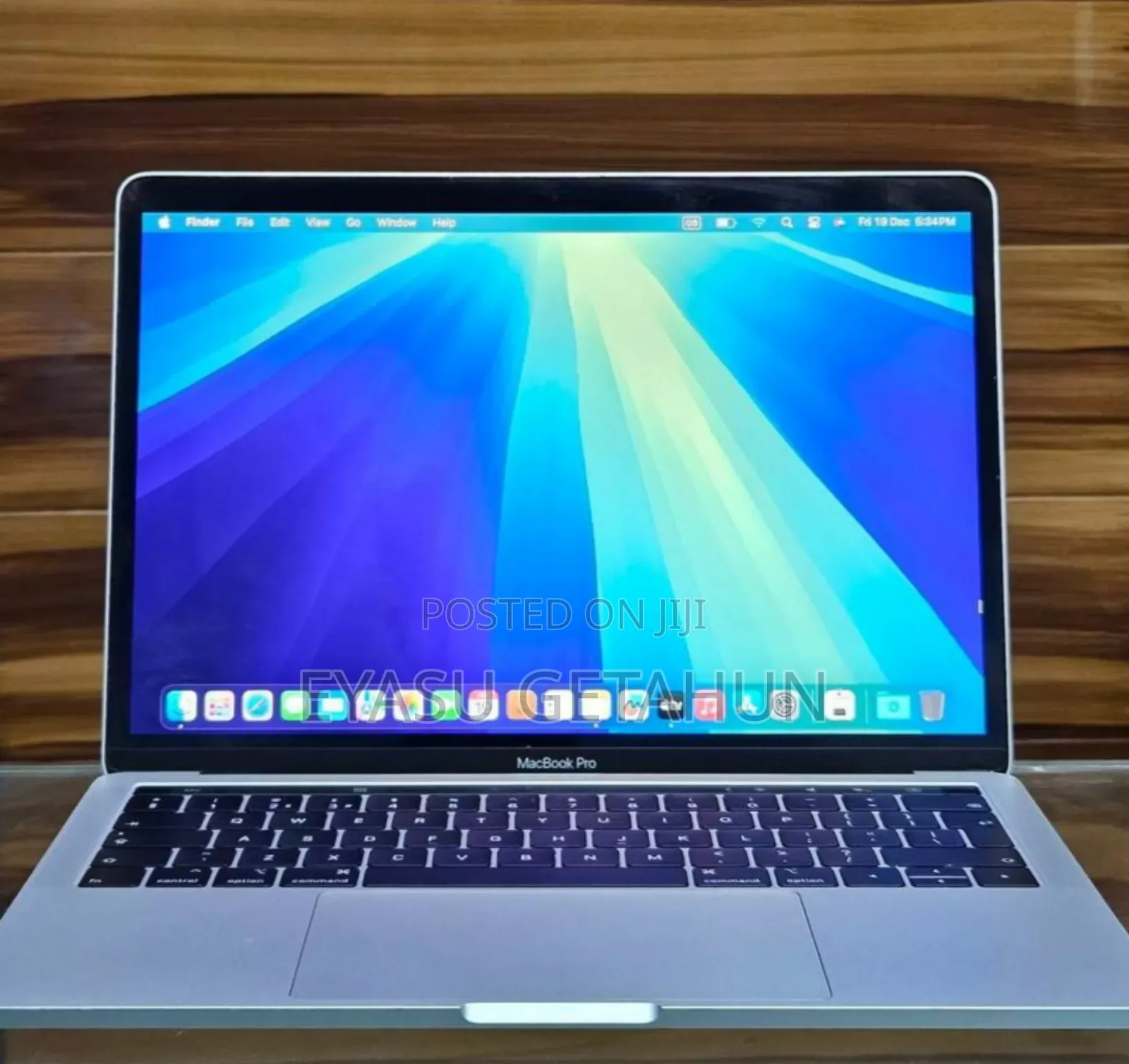 New Laptop Apple MacBook Pro 2019 8GB Intel Core I5 SSD 128GB