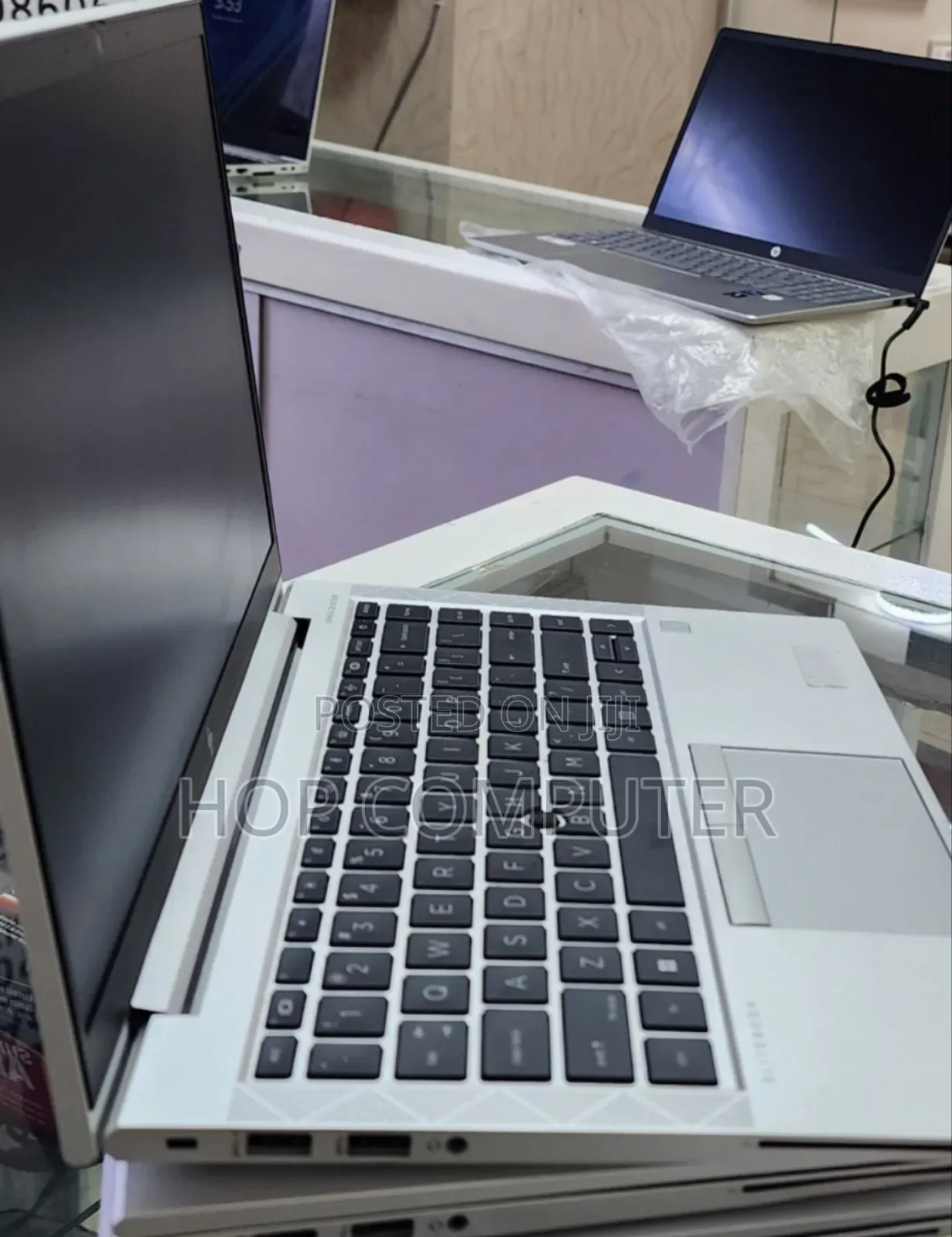 New Laptop HP EliteBook 845 G7 16GB AMD Ryzen 5 SSD 512GB