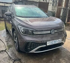 Volkswagen ID.6 2022 Burgundy