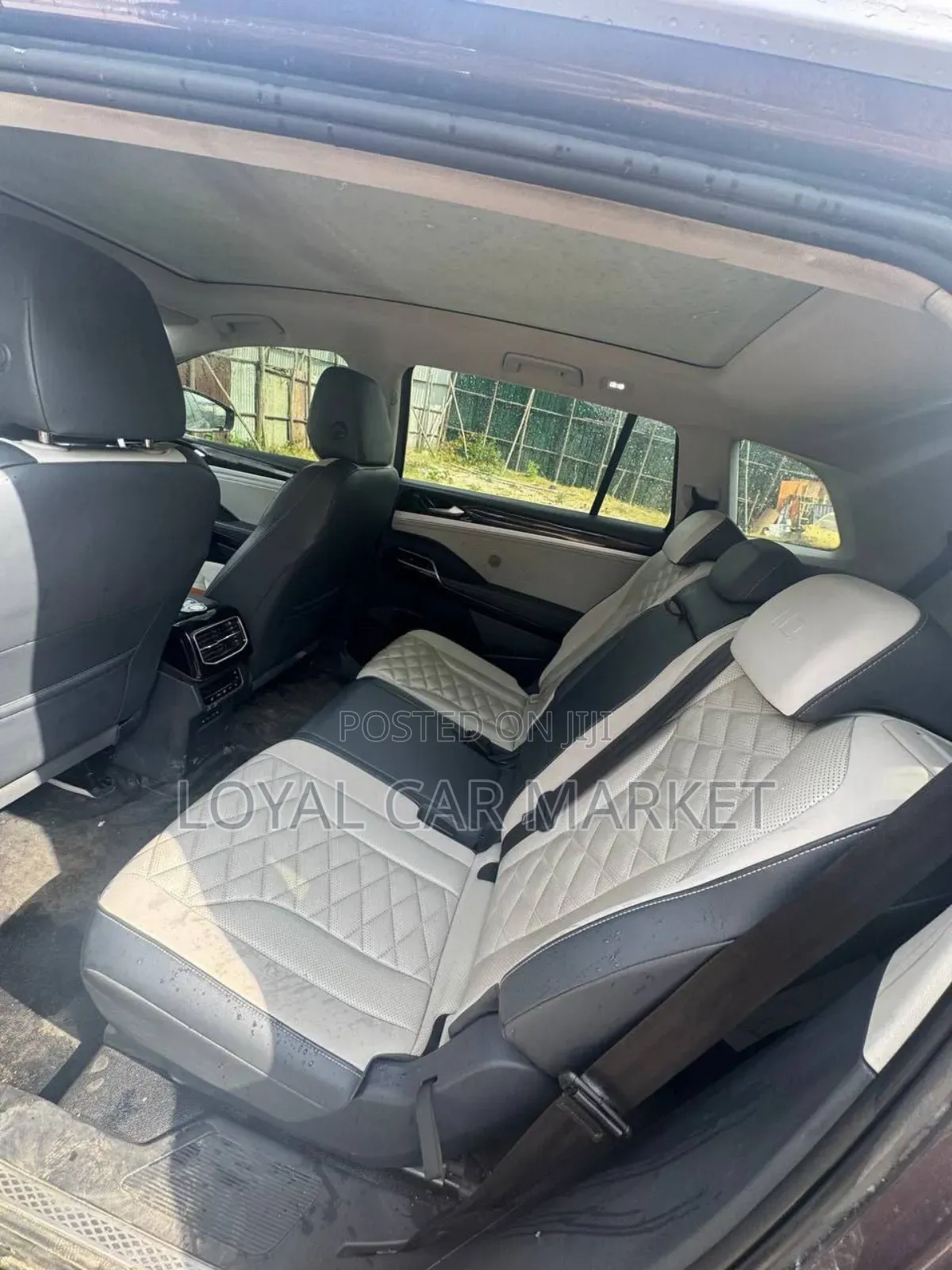 Volkswagen ID.6 2022 Burgundy